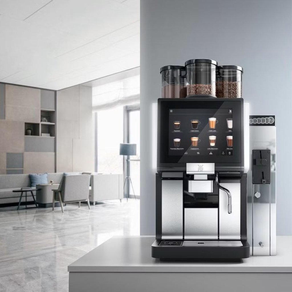 Dank Dynamic Coffee Assist der WMF 1500 S+, die Sie bei Lyreco mieten oder kaufen können, haben Sie permanent die höchste Qualität aller Espresso-basierten Kaffeespezialitäten.
